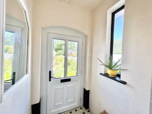 Photo 16- click for photo gallery